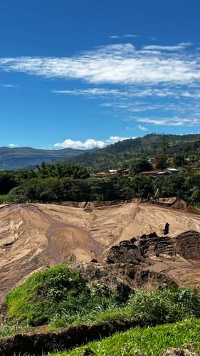 Paisagem panorâmica do areal em Belo Vale